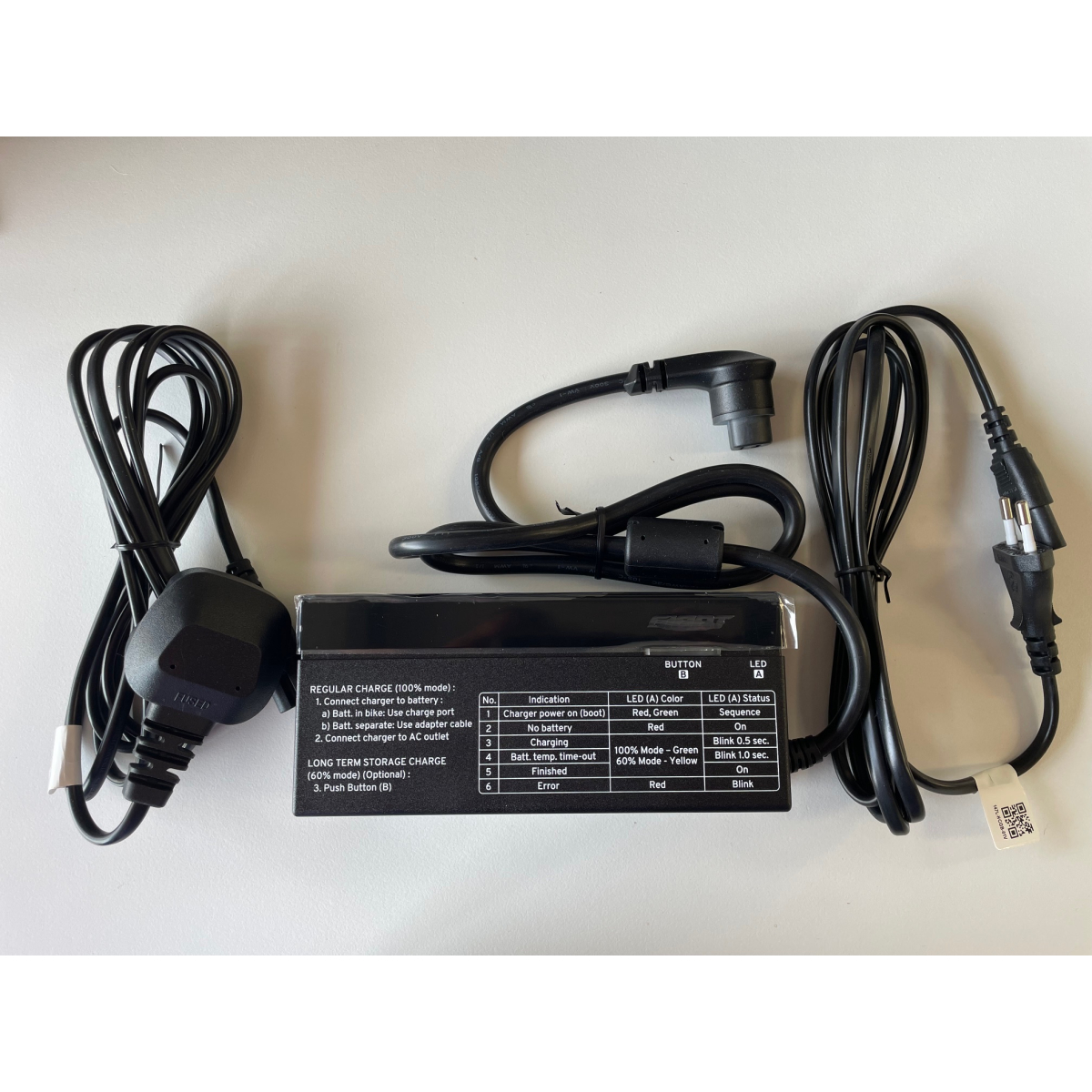Giant Smart Charger AC200 240V-DC36V 4A 5pin With AC power cable